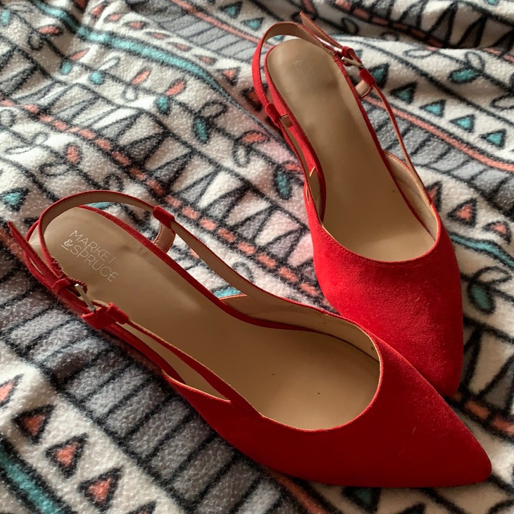 Market & Spruce Slingback Heels